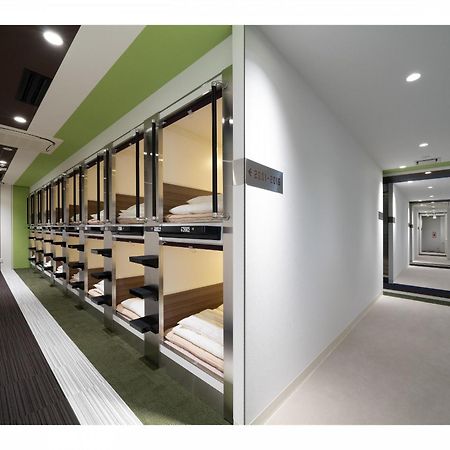 Capsule Hotel J Garden Shin-Osaka Exterior foto